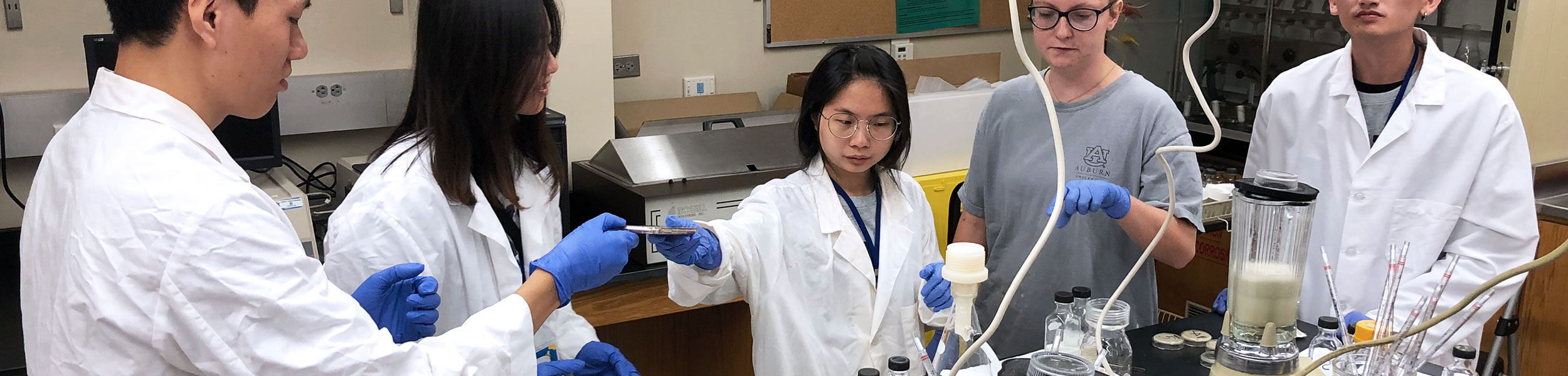 國立高雄科技大學水產養殖系暨研究所
